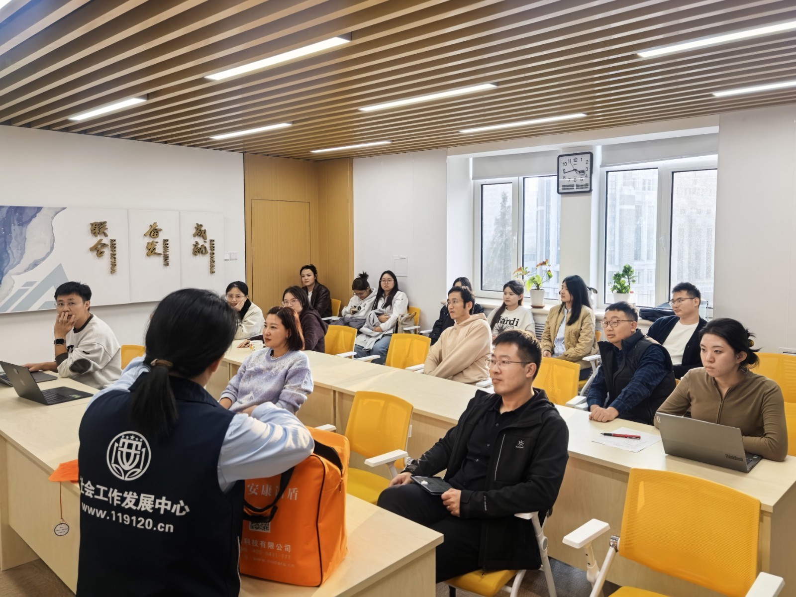 1762742799510340.jpg 消防演练.jpg